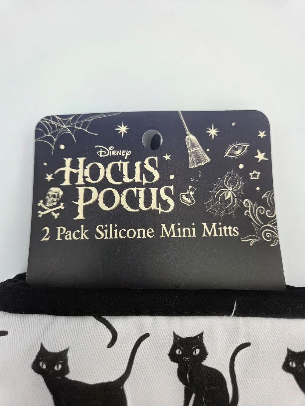 Disney Hocus Pocus Thackery Binx Oven Mini Mitts Set Of 2 Nwt